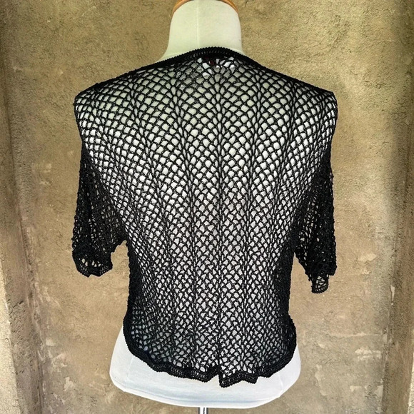 FEELINGS vintage 100% Rayon  over throw top - Picture 2 of 7